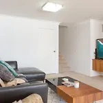 Beachfront Manly Apartment With Balcony & Parking